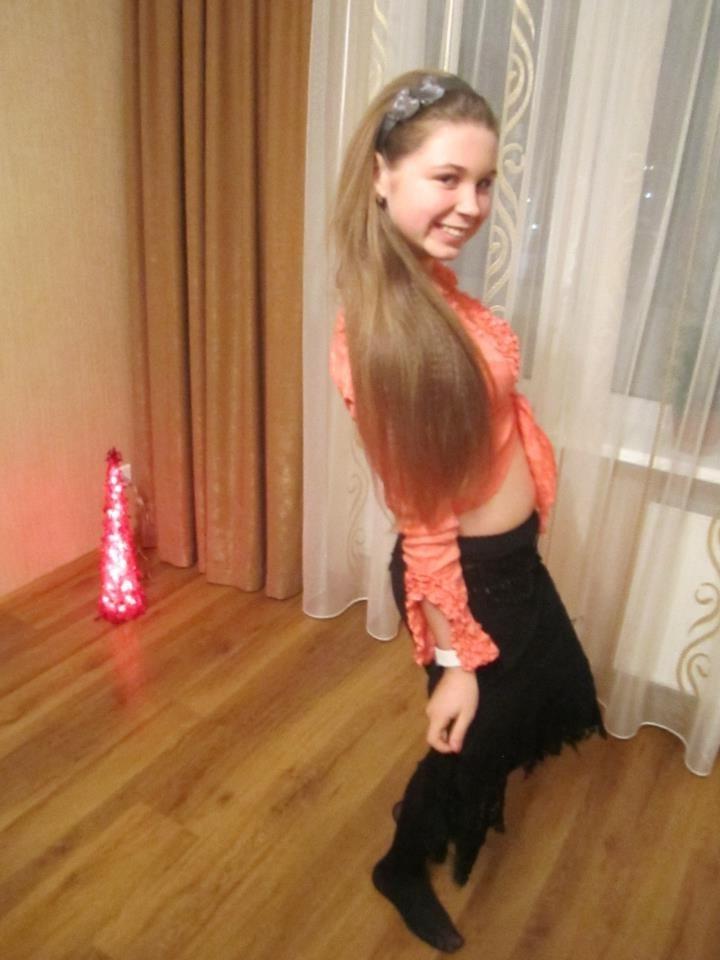25P sexy females in tights pantyhose nylons 69