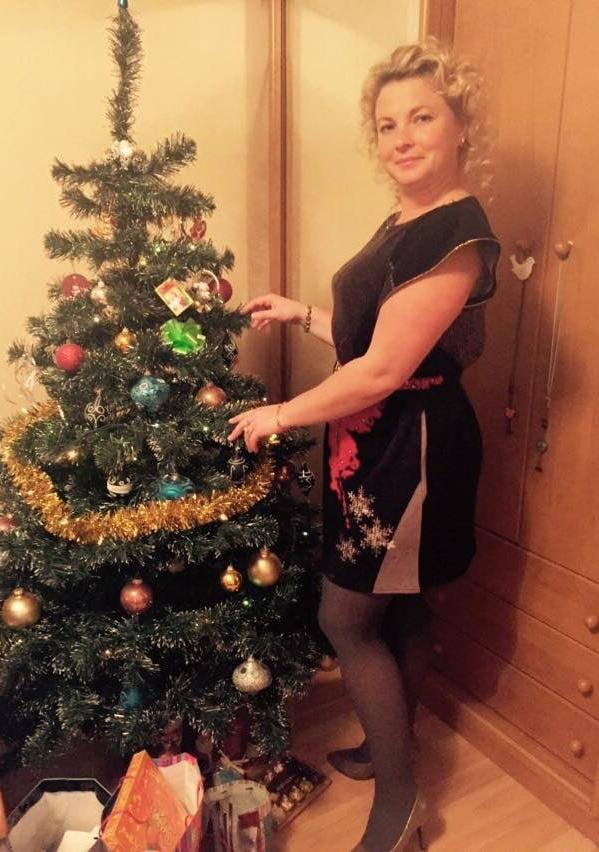 25P sexy females in tights pantyhose nylons 69
