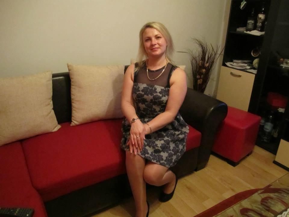 25P sexy females in tights pantyhose nylons 69