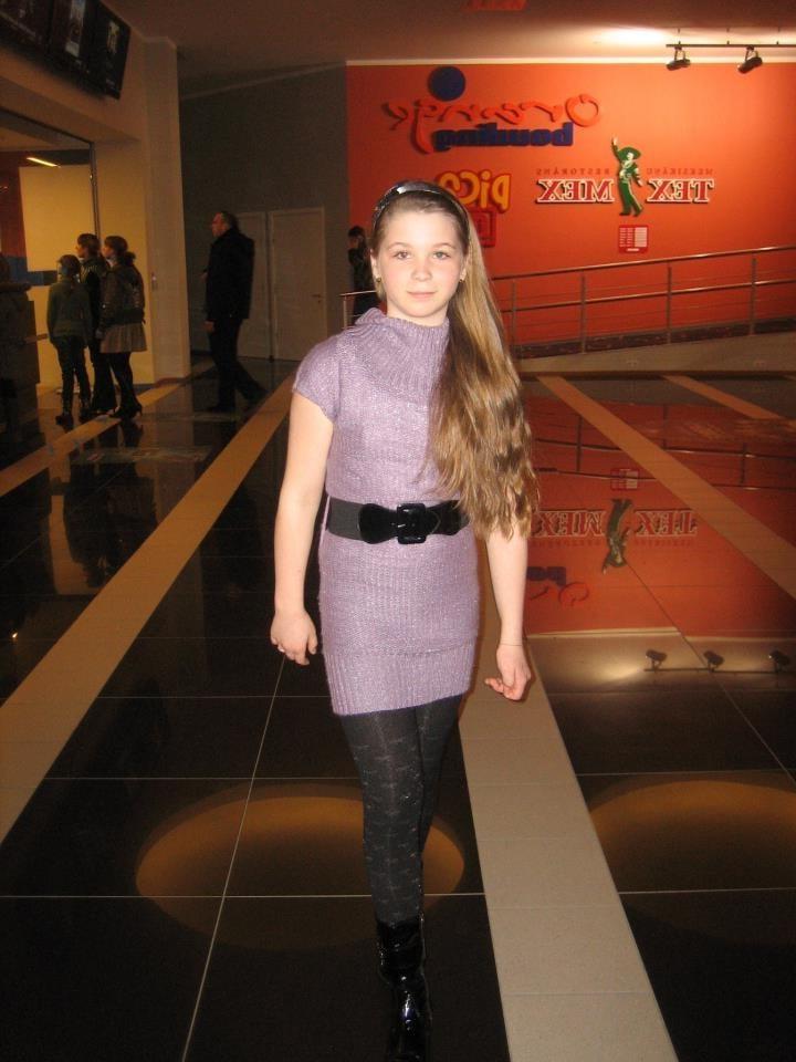 25P sexy females in tights pantyhose nylons 69