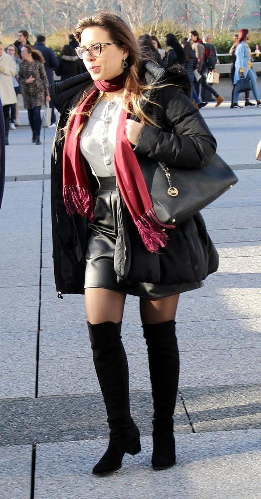 25P Street Pantyhose - French Sluts in PH and Leather Skirts