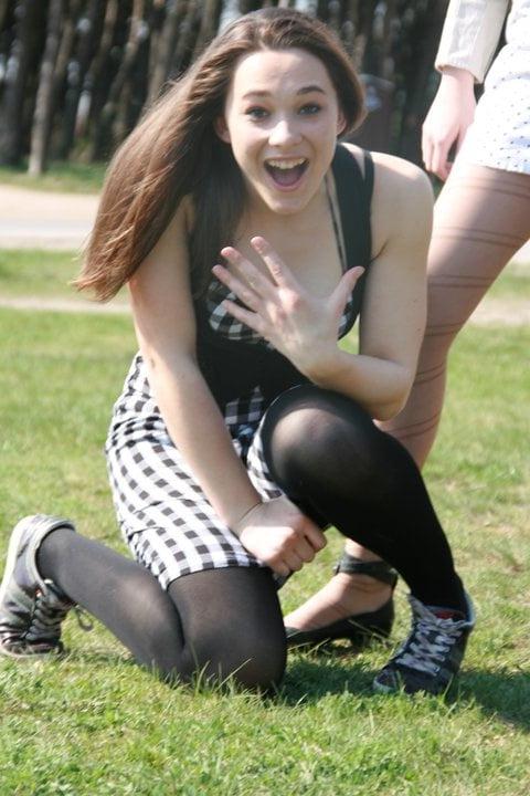 25P sexy females in tights pantyhose nylons 75