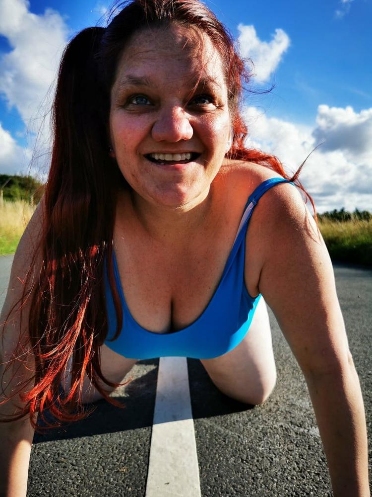 5P enjoying the good weather in a swimsuit