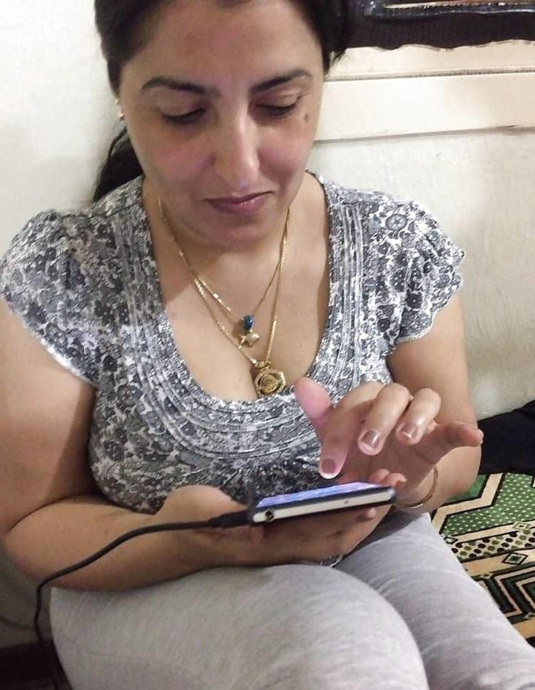 9P Police punjabi mom take a big dick
