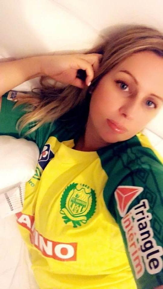 25P We love Football