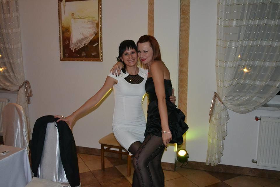 25P sexy females in tights pantyhose nylons 71