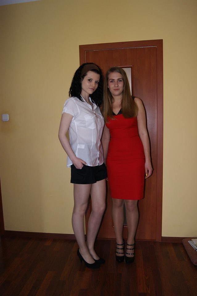 25P sexy females in tights pantyhose nylons 71