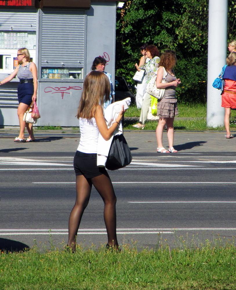 25P sexy street ladies in pantyhose 2