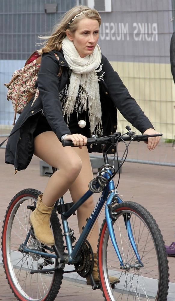 25P Street Pantyhose - Pantyhosed Cunts on Bikes Part 1