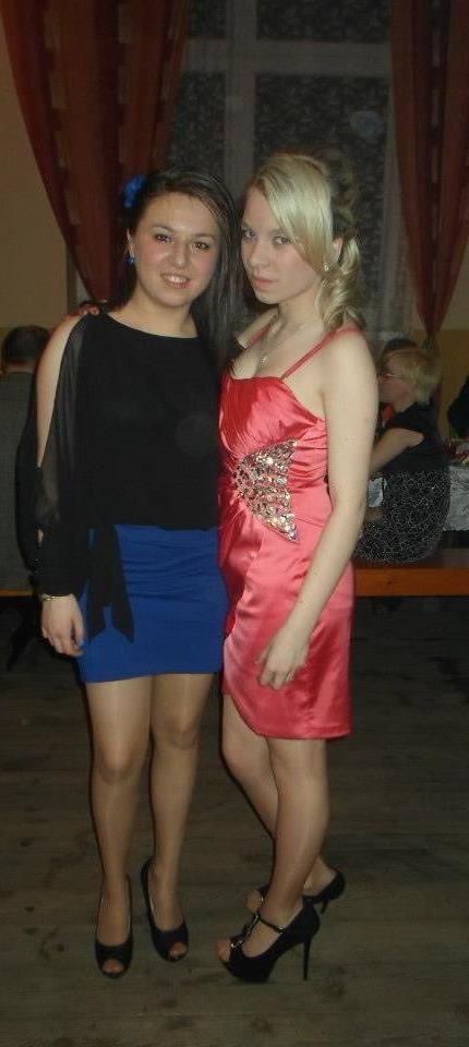 25P sexy females in tights pantyhose nylons 68