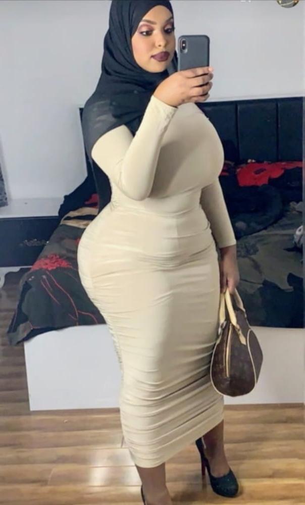 19P Arab busty Milfs for cuckold