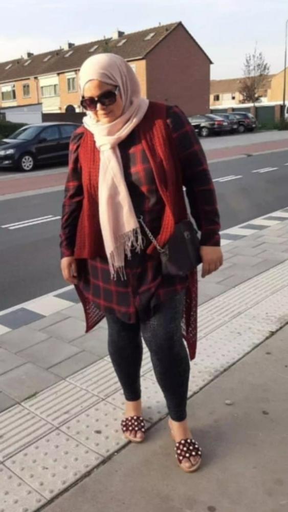 19P Arab busty Milfs for cuckold