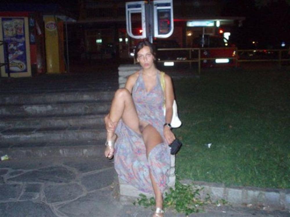 25P Busty Greek Holiday
