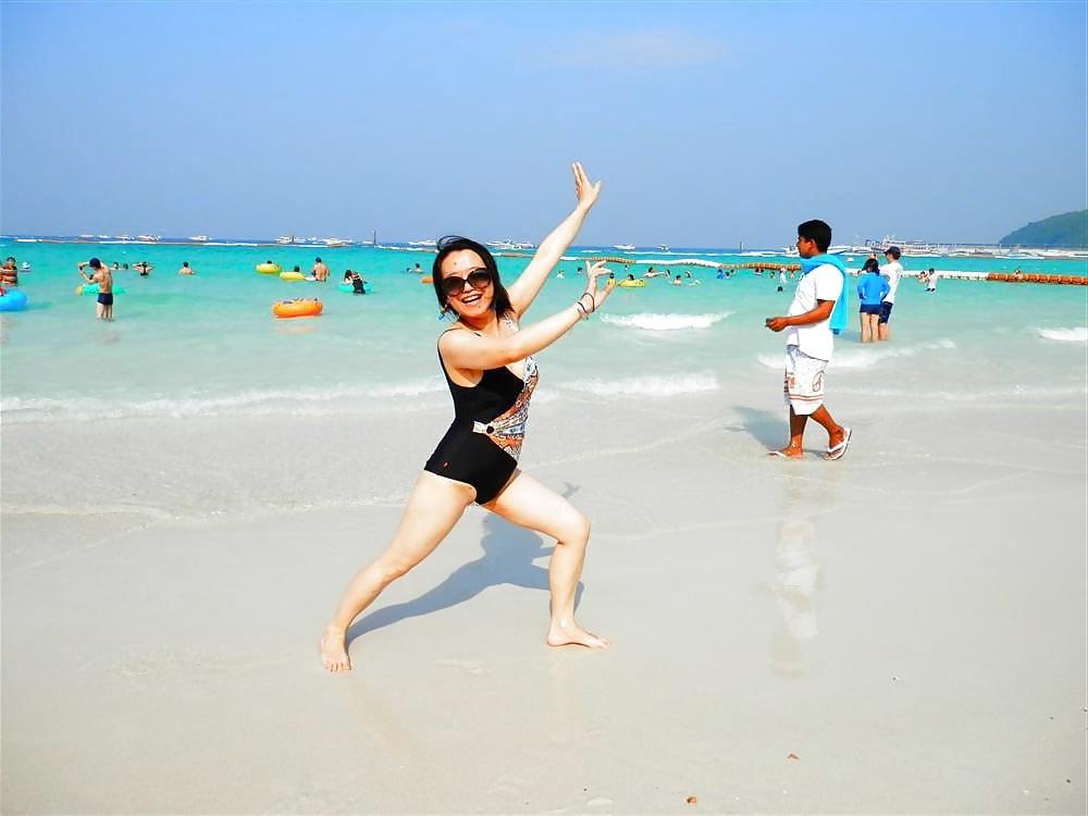 25P Mature Women in One Piece Swimsuits (set 2)
