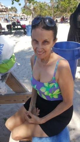 25P Mature Women in One Piece Swimsuits (set 2)