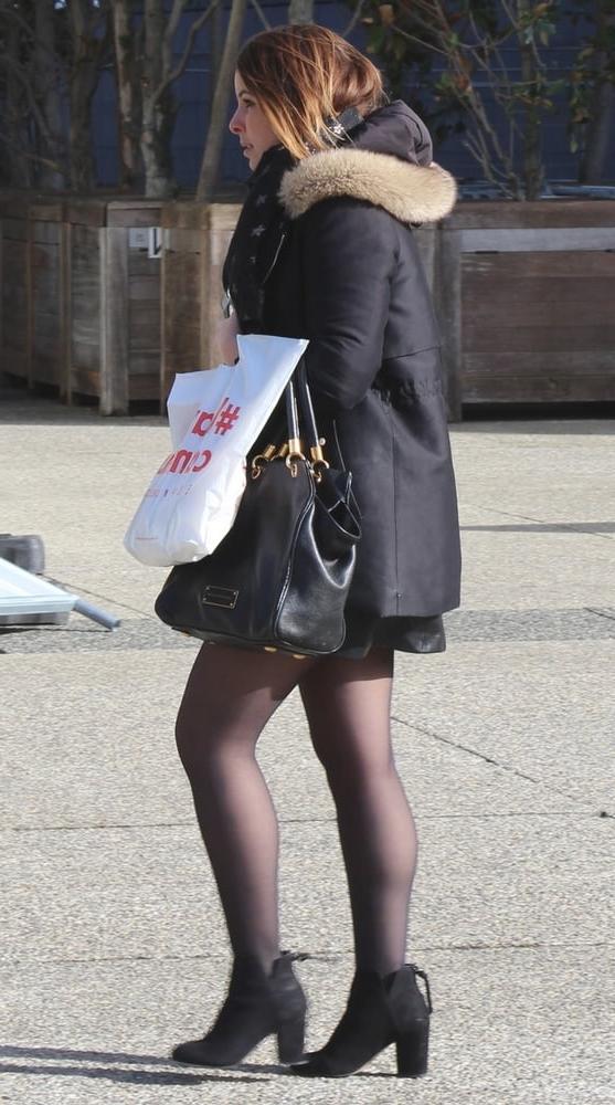 25P Street Pantyhose - French Sluts in PH and Leather Skirts