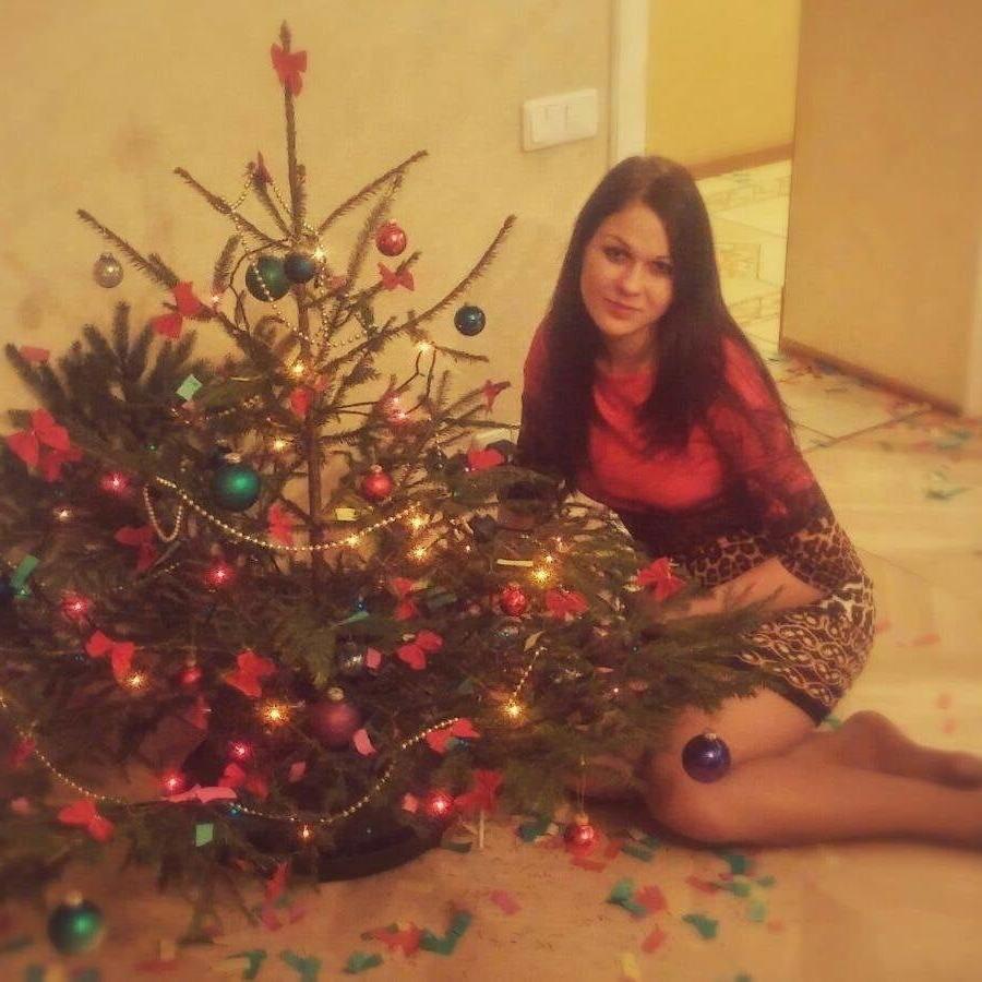 25P sexy females in tights pantyhose nylons 70