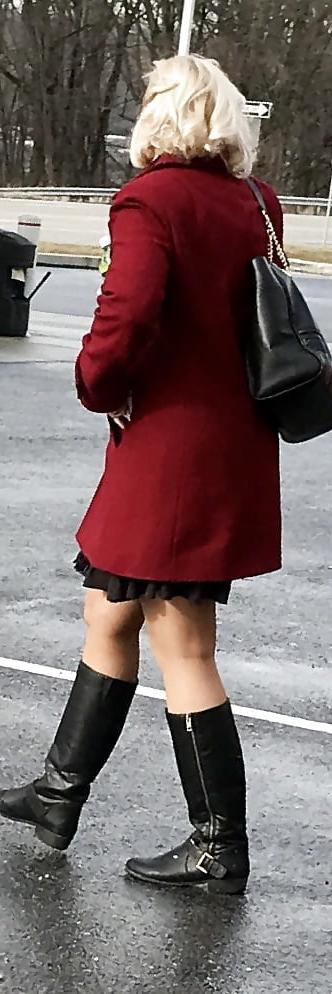 25P sexy street ladies in pantyhose