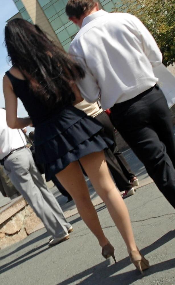 25P sexy street ladies in pantyhose