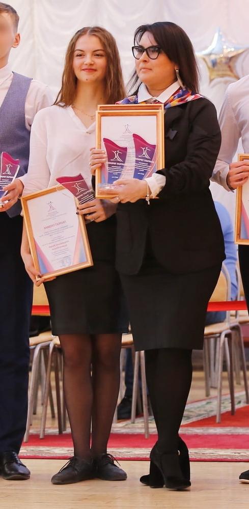 15P Prizegiving Pantyhose