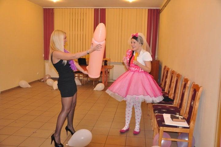 25P sexy females in tights pantyhose nylons 67