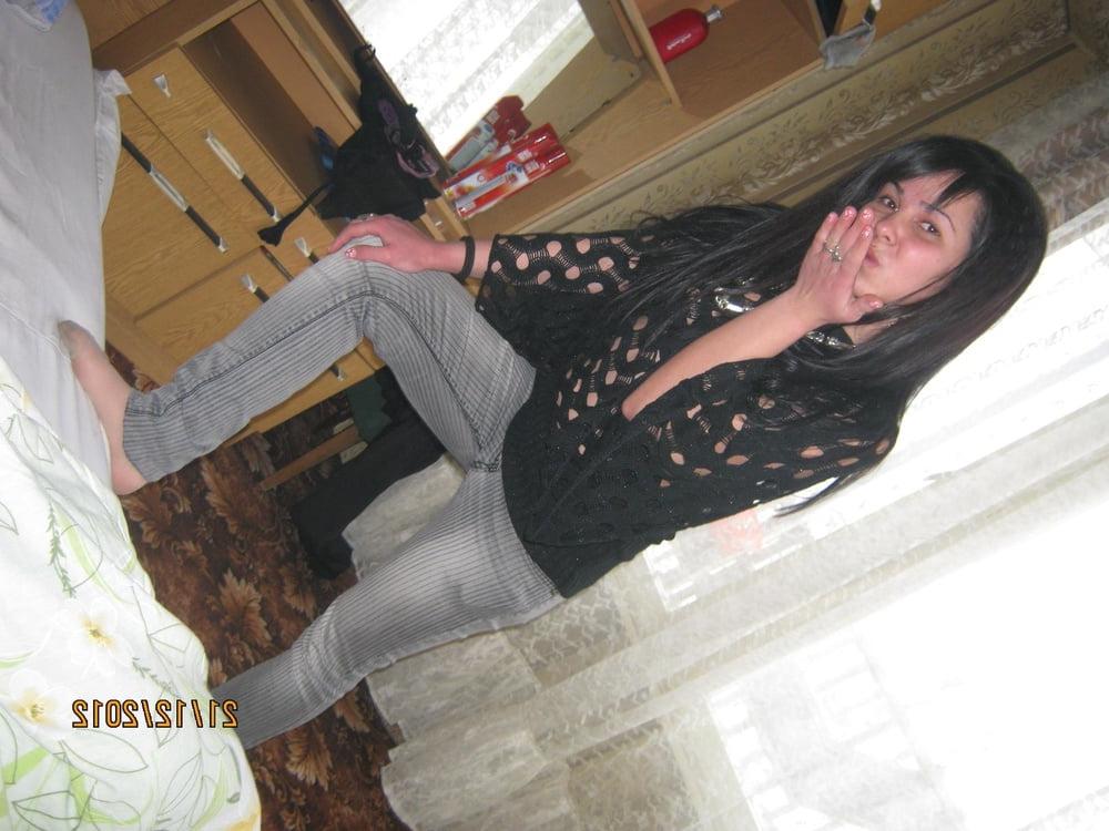 25P sexy females in tights pantyhose nylons 67