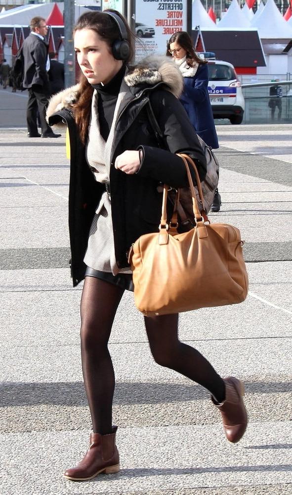 25P Street Pantyhose - French Sluts in PH and Leather Skirts