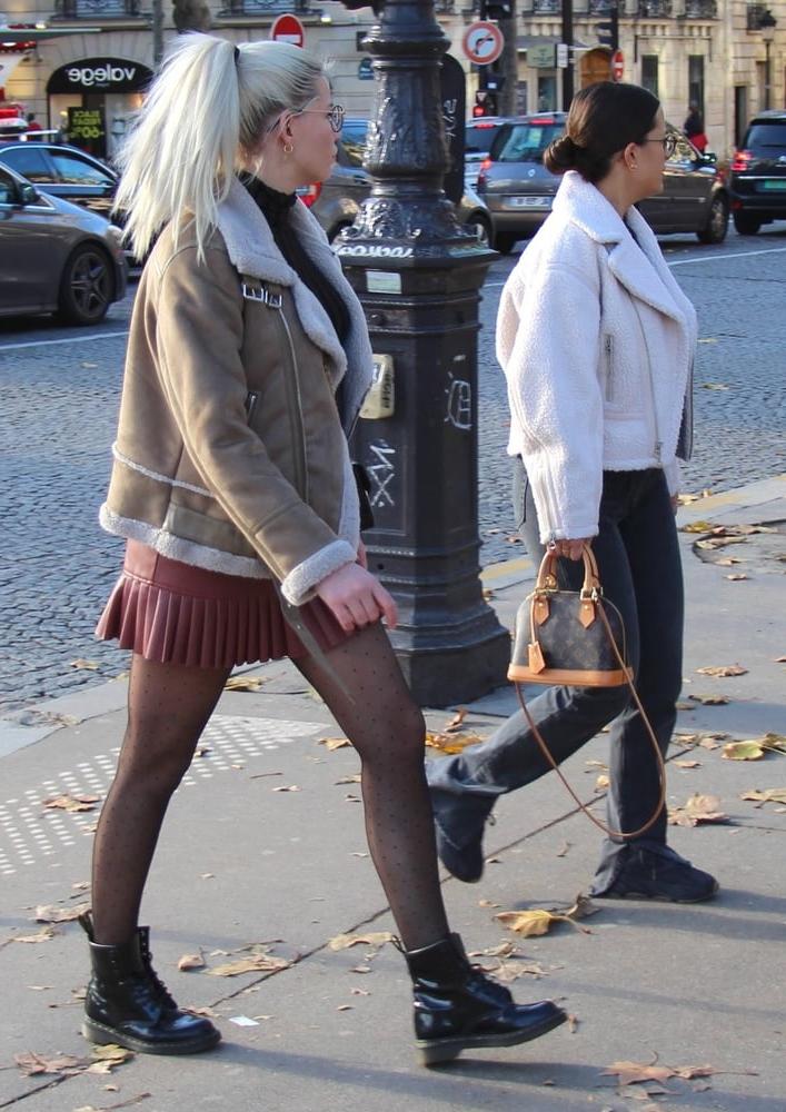25P Street Pantyhose - French Sluts in PH and Leather Skirts