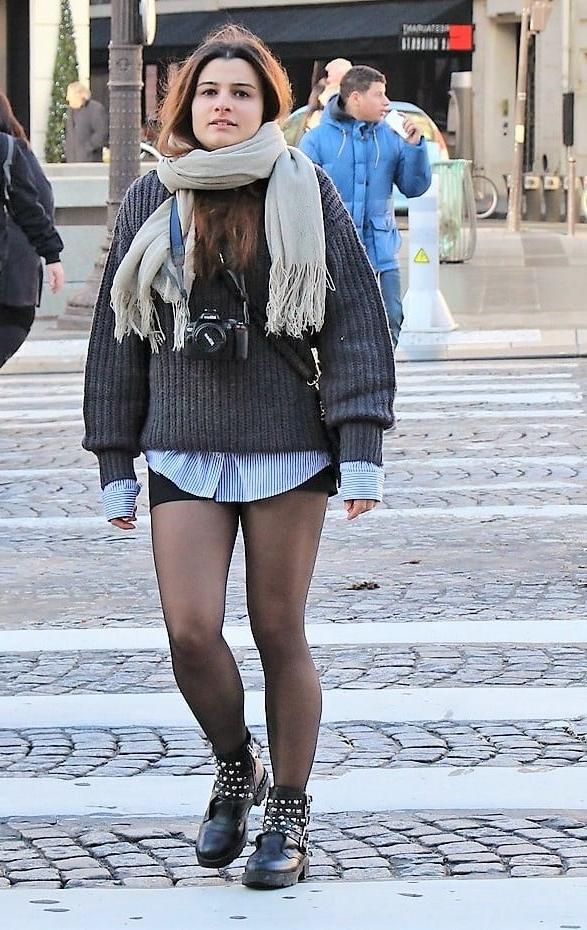25P Street Pantyhose - French Cunny in Pantyhose