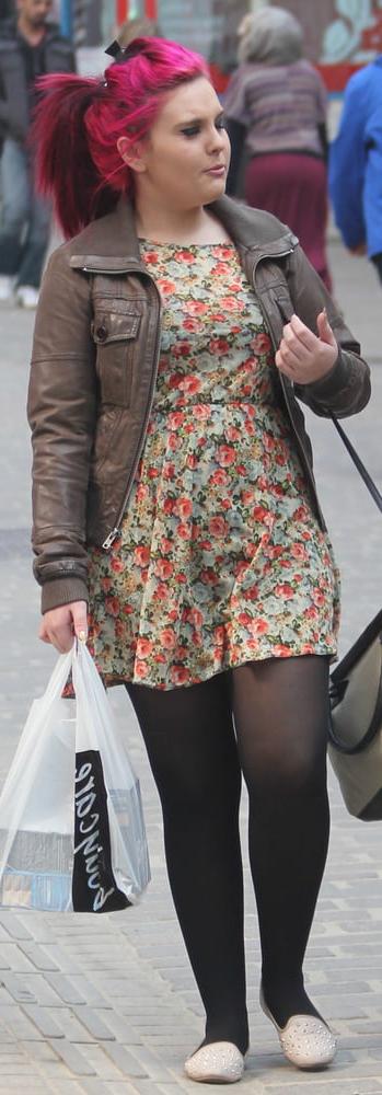 25P Street Pantyhose - Real Life Cunts-Next-Door