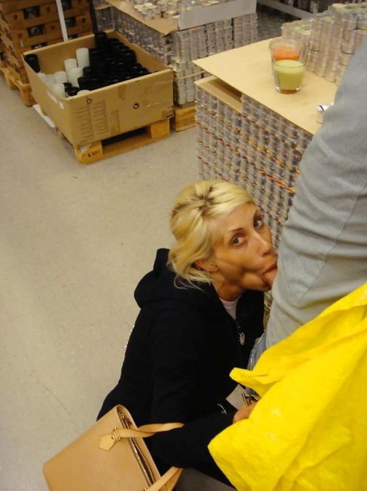 25P Milf sucking dick 4
