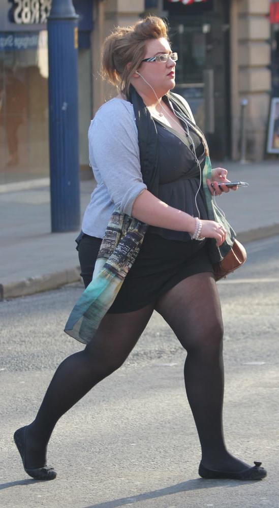 25P Street Pantyhose - Brit Pigs in Pantyhose 3 of 3