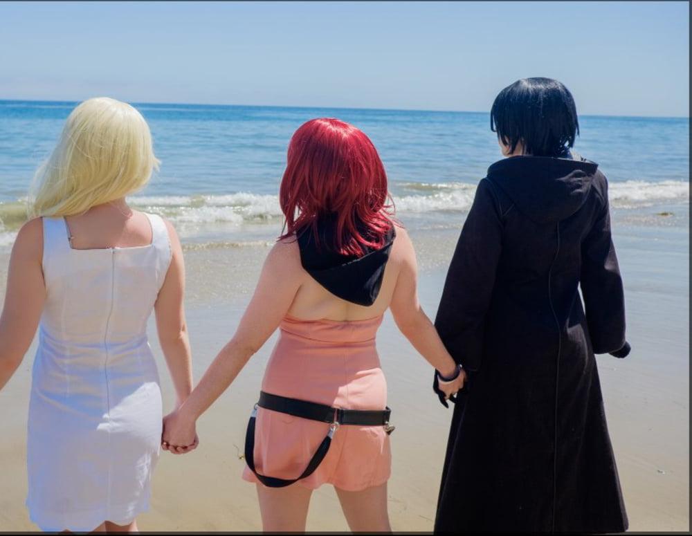 25P Kingdom Hearts beach cosplay strip