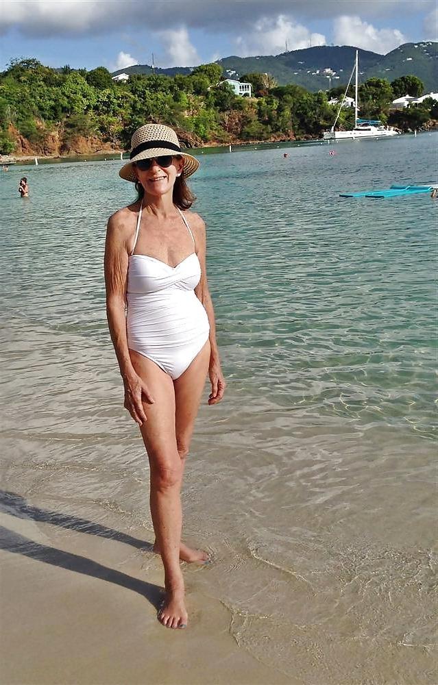 25P Mature Women in One Piece Swimsuits 2
