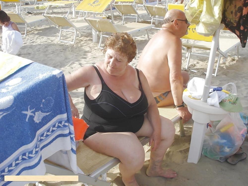 25P Mature Women in One Piece Swimsuits 2