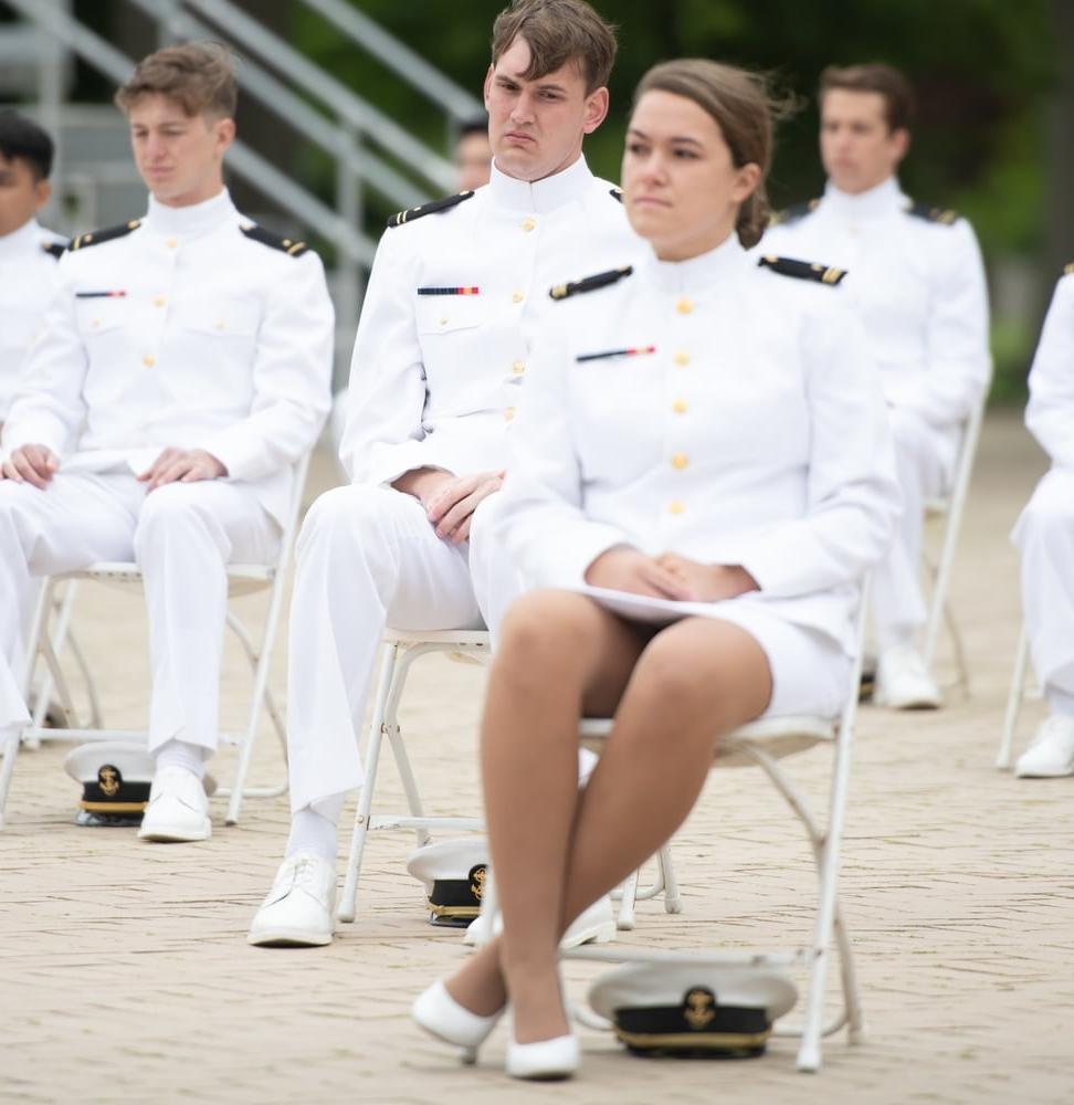 20P navy women in pantyhose