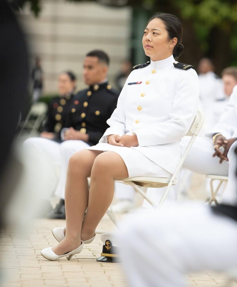 20P navy women in pantyhose