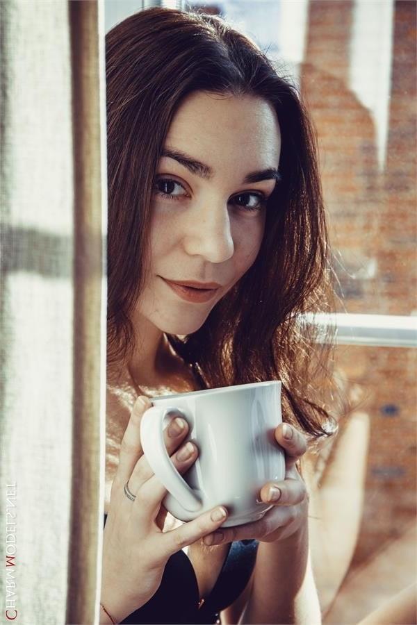 16P Ieva morning coffee and perfect body