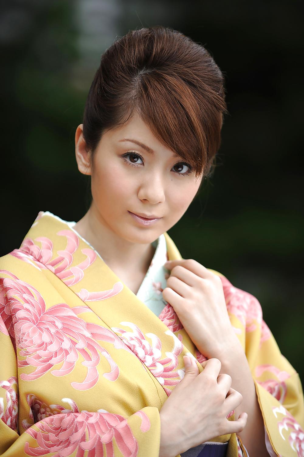 25P Yuma Asami Sexy Kimono Cosplay Part 2