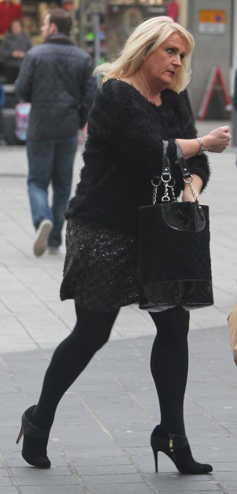 25P Street Pantyhose - Real Life Cunts-Next-Door