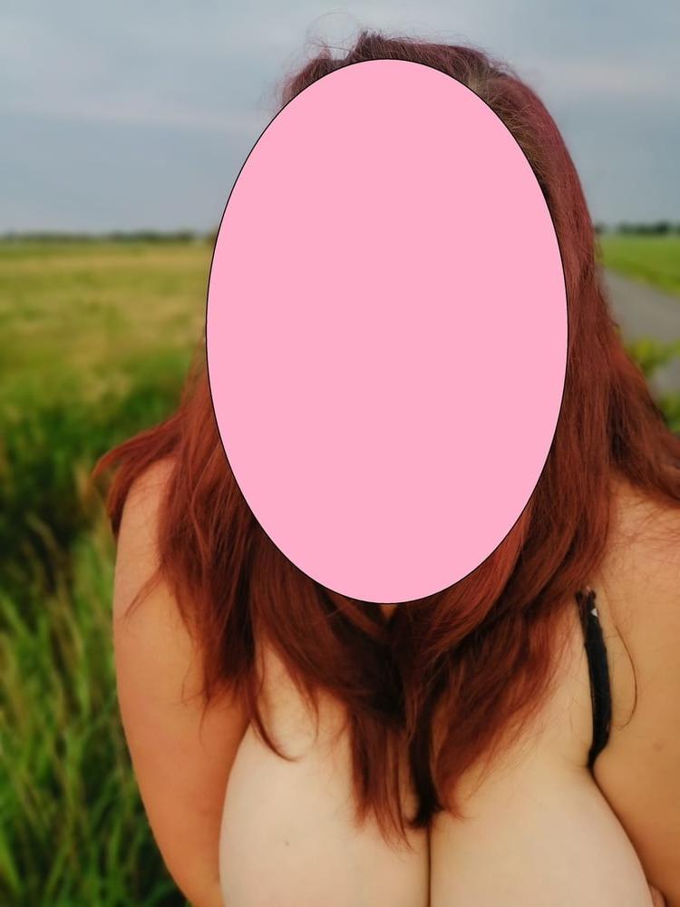 6P Outdoor BBW Boobs