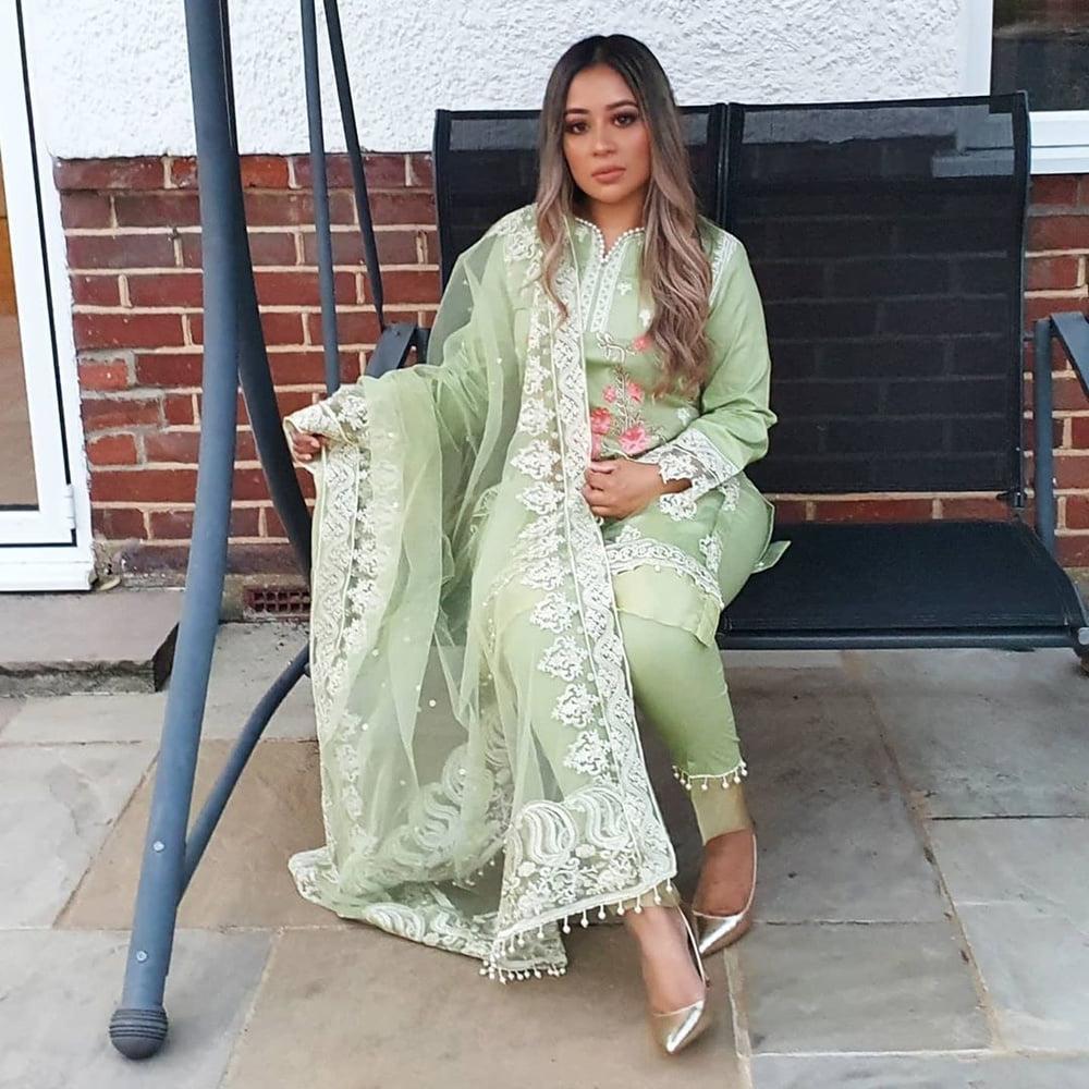 25P Sexy Pakistani hot Paki babes
