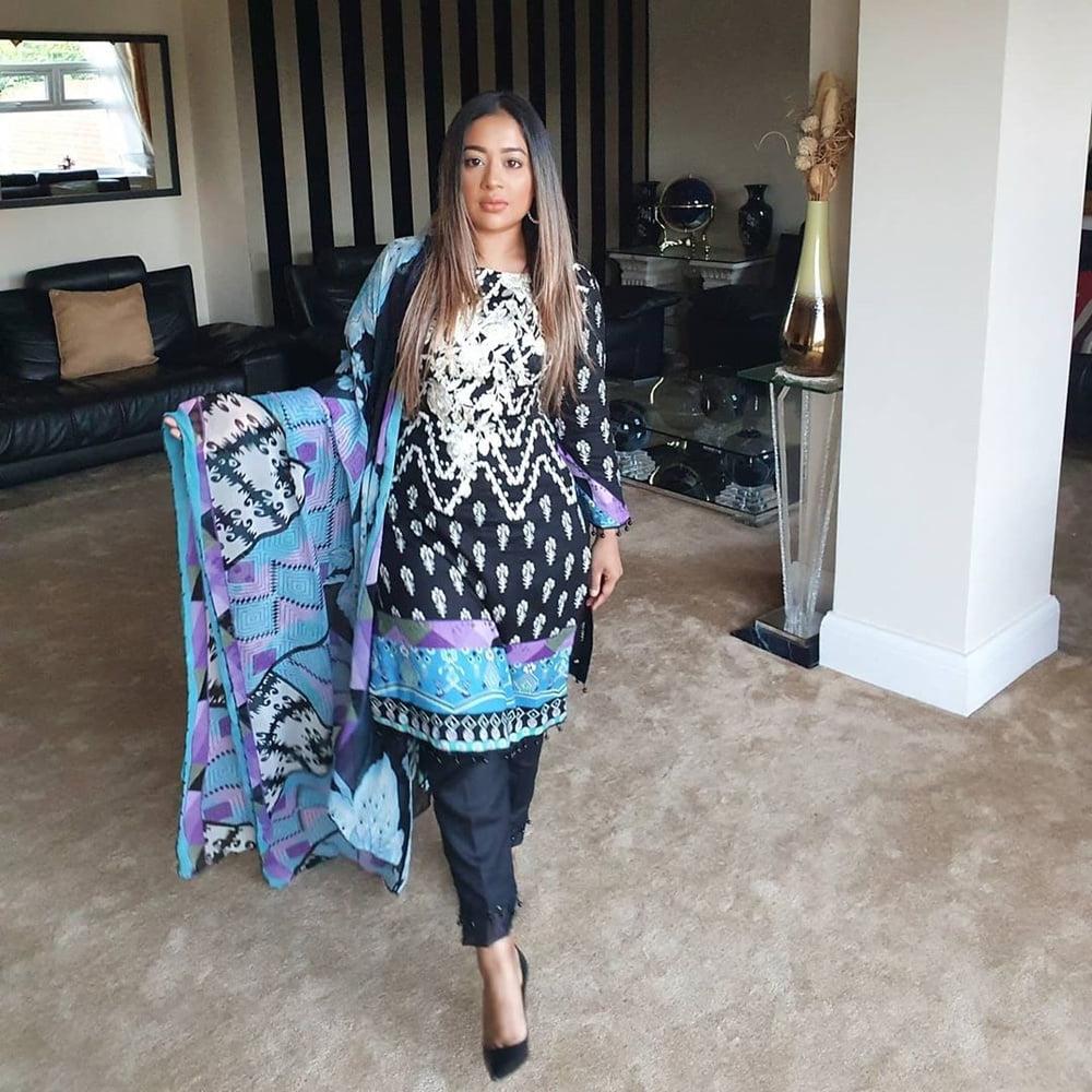 25P Sexy Pakistani hot Paki babes