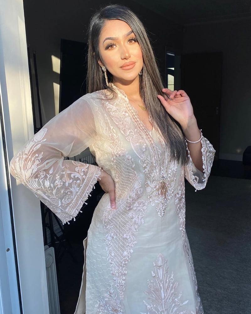25P Sexy Pakistani hot Paki babes
