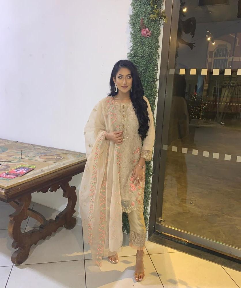25P Sexy Pakistani hot Paki babes