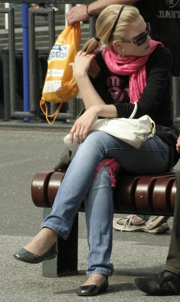 25P Street Pantyhose - HUT Sluts