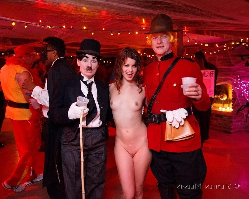25P Alexis Talya Halloween Nude Costume Party