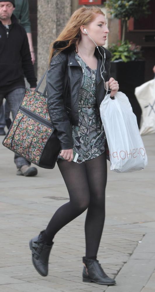 25P Street Pantyhose - Real Life Cunts-Next-Door