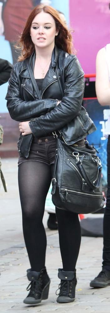 25P Street Pantyhose - Real Life Cunts-Next-Door