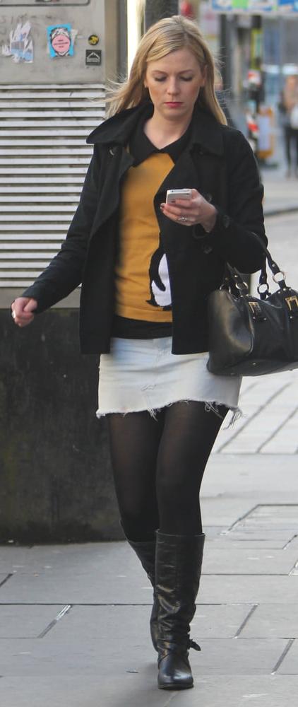 25P Street Pantyhose - Real Life Cunts-Next-Door